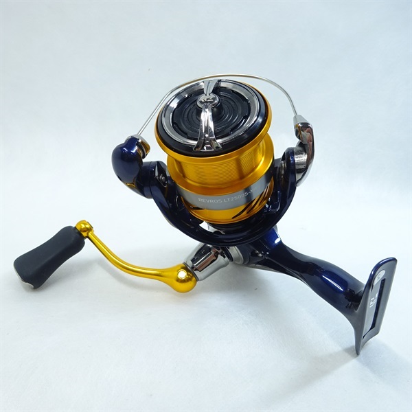 ２４レブロスＬＴ２５００ＳーＸＨ